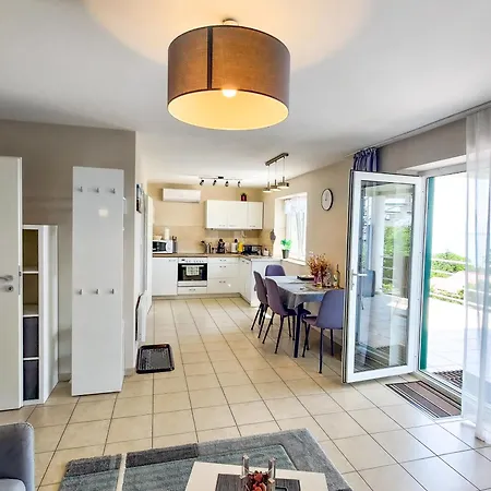 Apartment Fuegefa Balatonalmadi