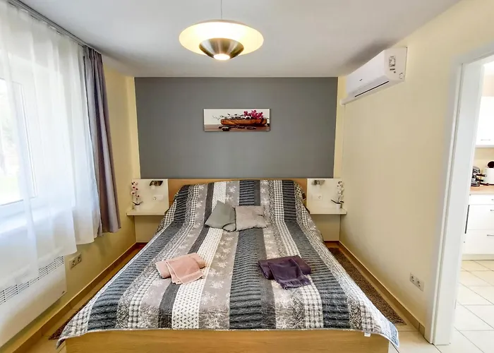 Fügefa Balatonalmádi